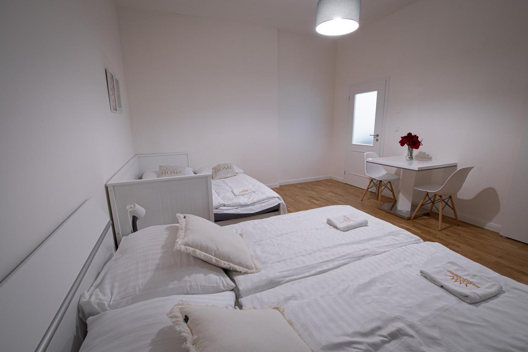 Helen New Chain Florenc Appartement Prague